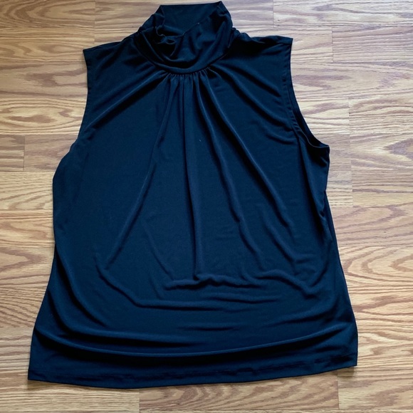 Fashion Bug Black Sleeveless Pullover - Picture 6 of 6